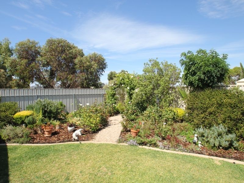 21 Harrys Point Road, Port Hughes SA 5558