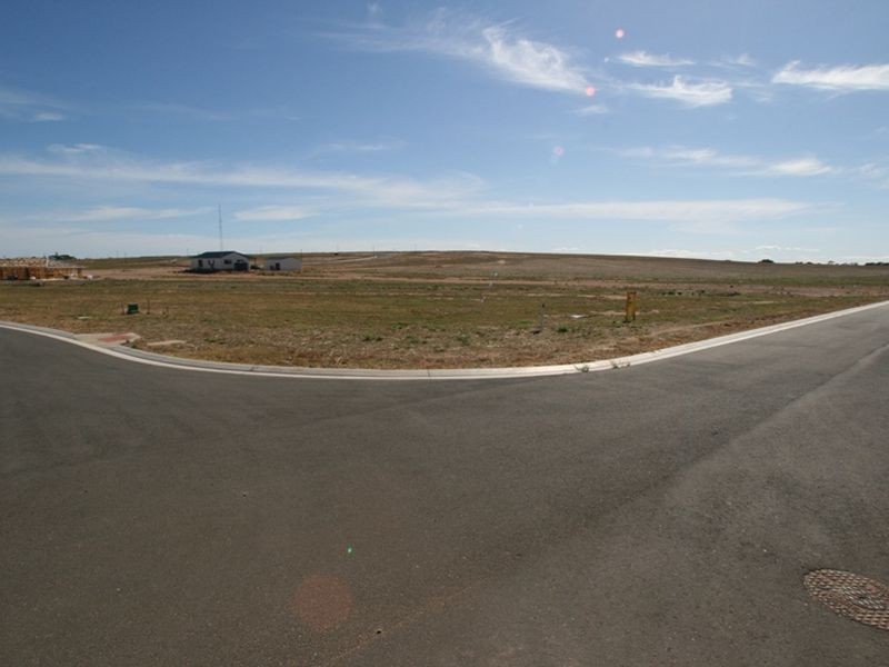 2 Gill Street, Moonta Bay SA 5558