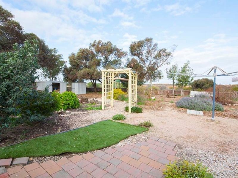 18 Kadina Road, Cross Roads SA 5558