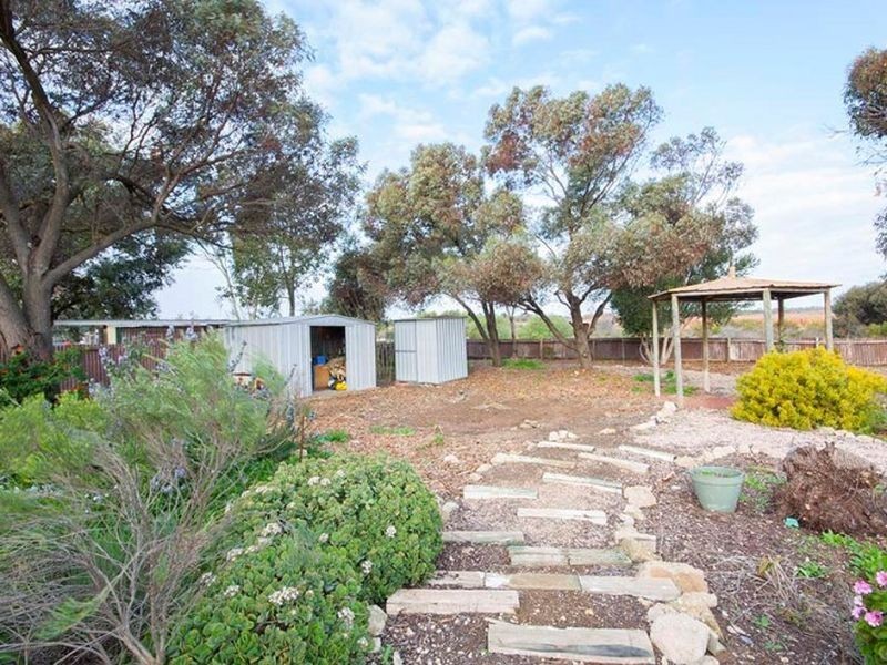 18 Kadina Road, Cross Roads SA 5558