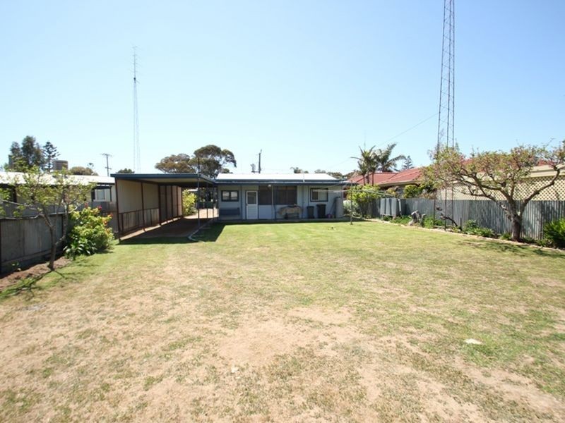 20 Percy Street, Moonta Bay SA 5558
