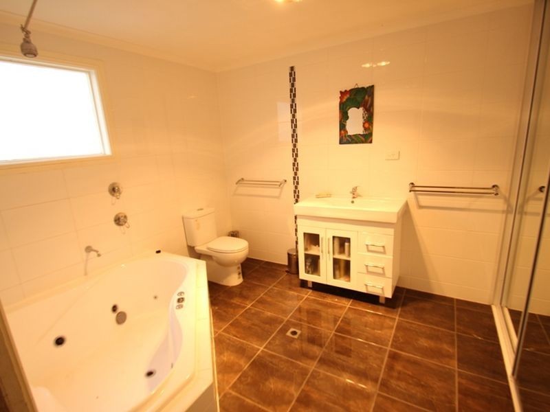 95 George Street, Moonta SA 5558