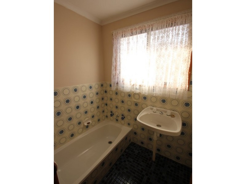 6 Olive Place, Moonta Bay SA 5558