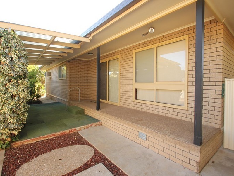 6 Olive Place, Moonta Bay SA 5558