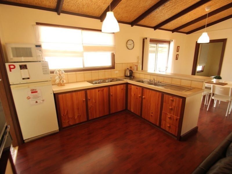 7 Carlisle Street, Moonta Bay SA 5558