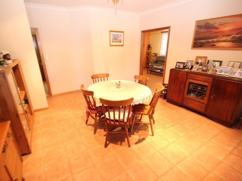 5 Chapple Street, Moonta Bay SA 5558