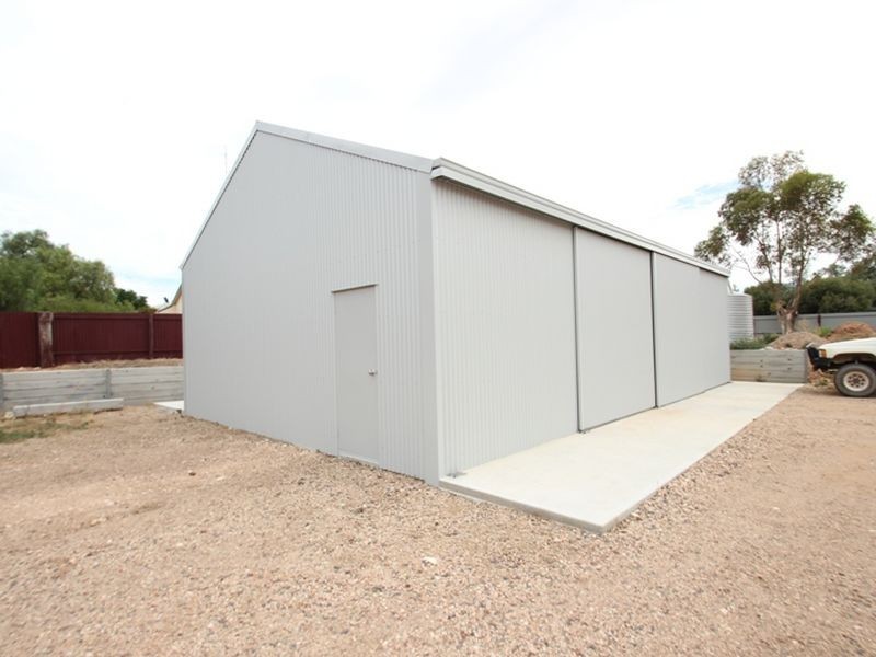 33 Lloyd Street, Moonta Mines SA 5558