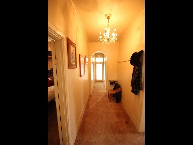 33 Lloyd Street, Moonta Mines SA 5558