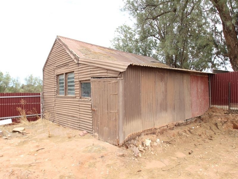 33 Lloyd Street, Moonta Mines SA 5558