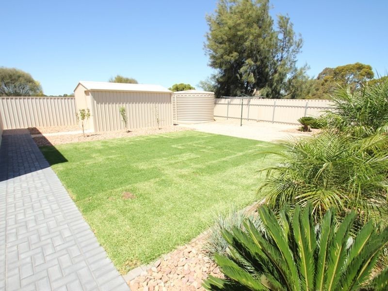 9 Murrin Street, Moonta Bay SA 5558