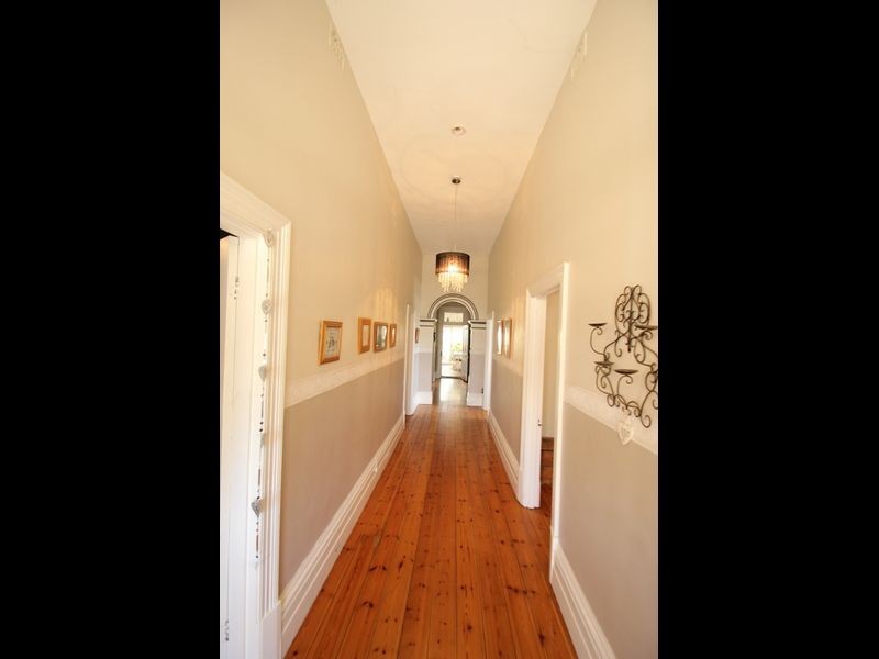 21 Robert Street, Moonta SA 5558