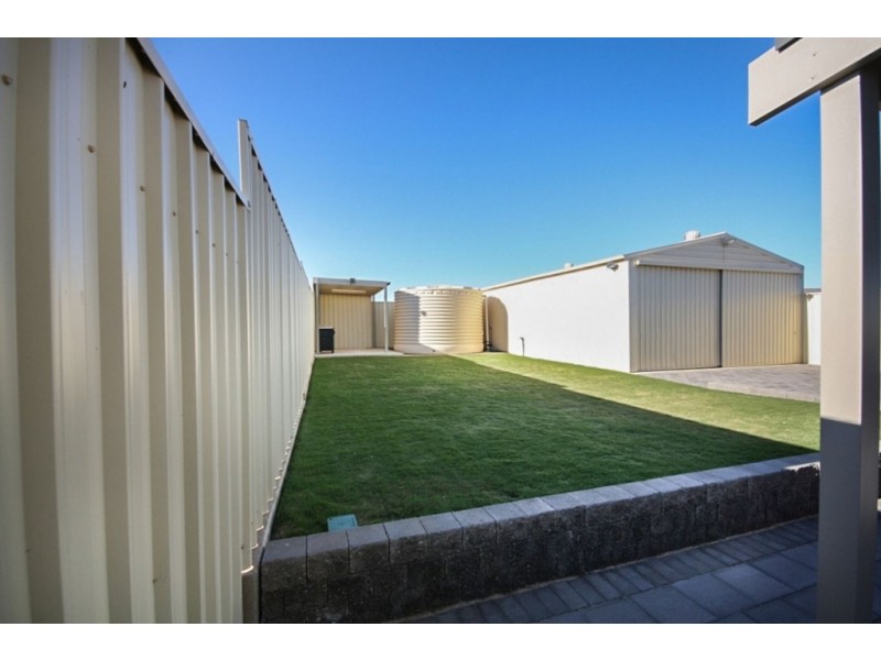 4 Farell Road, North Beach SA 5556