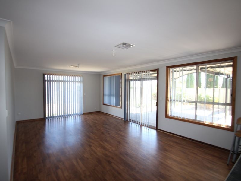 20 Polglase Street, Moonta Bay SA 5558