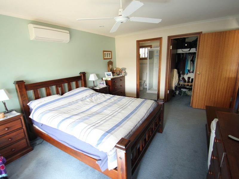 12 Lyndon Avenue, Moonta Bay SA 5558
