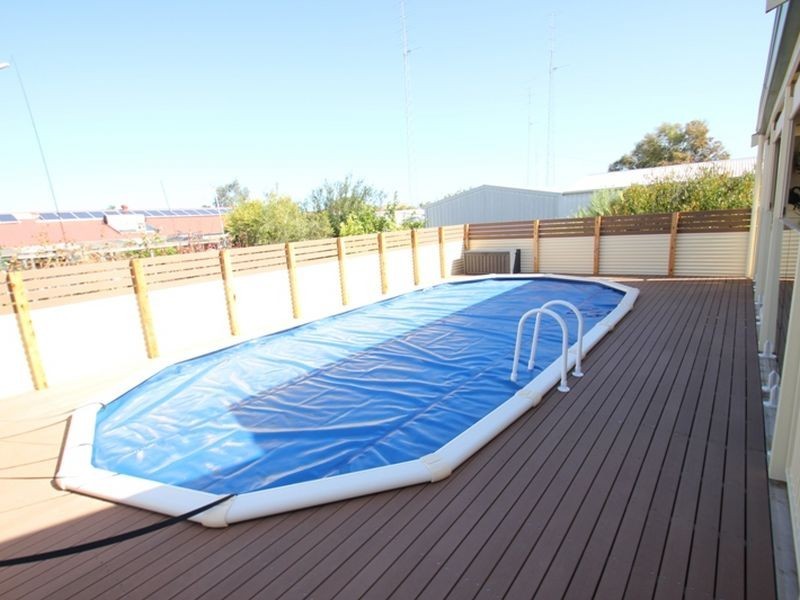 12 Lyndon Avenue, Moonta Bay SA 5558