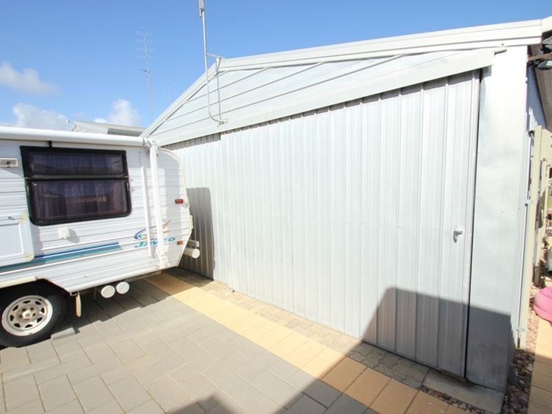12 Lyndon Avenue, Moonta Bay SA 5558
