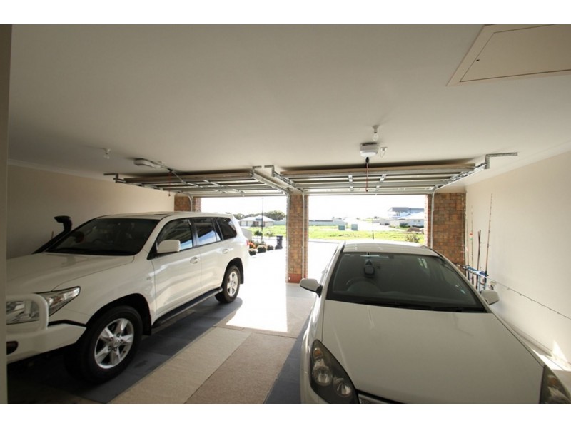 2 Hague Court, Moonta Bay SA 5558