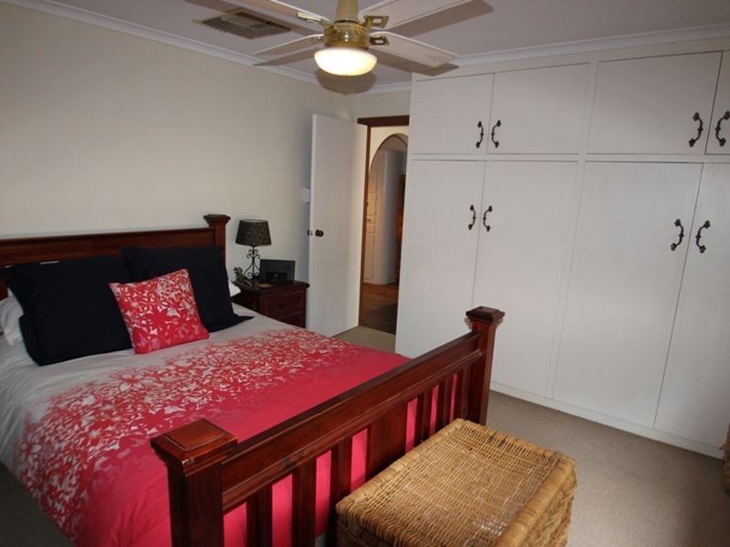 132 Bay Road, Moonta Bay SA 5558