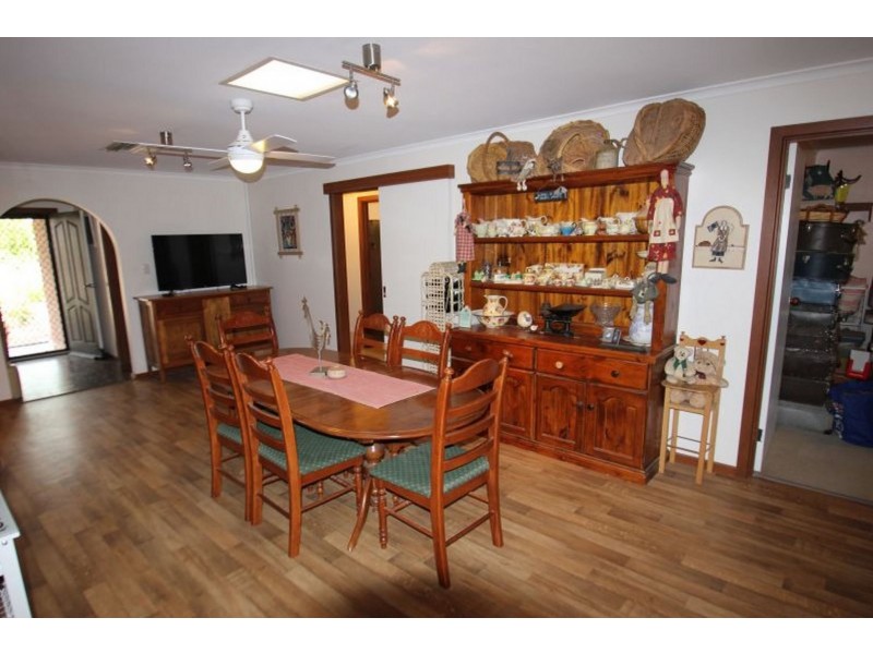 132 Bay Road, Moonta Bay SA 5558