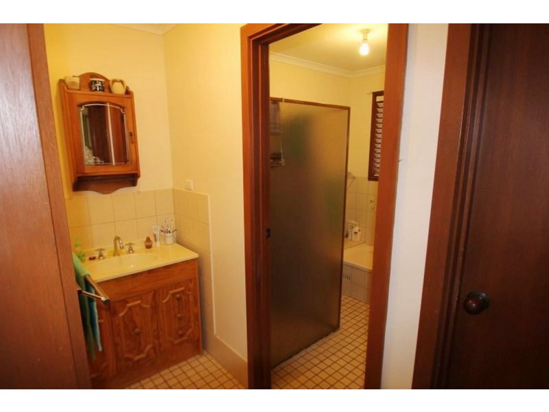 132 Bay Road, Moonta Bay SA 5558