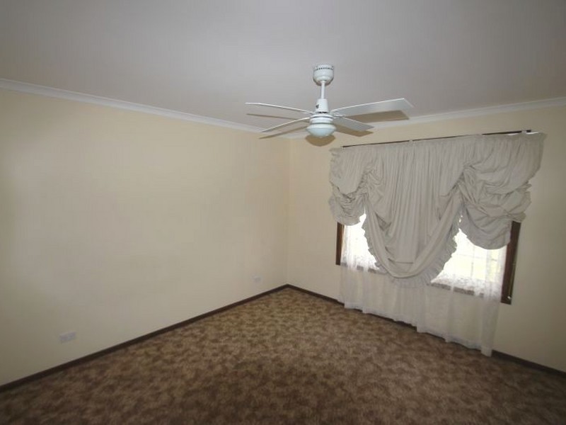 8a Percy Street, Moonta Bay SA 5558