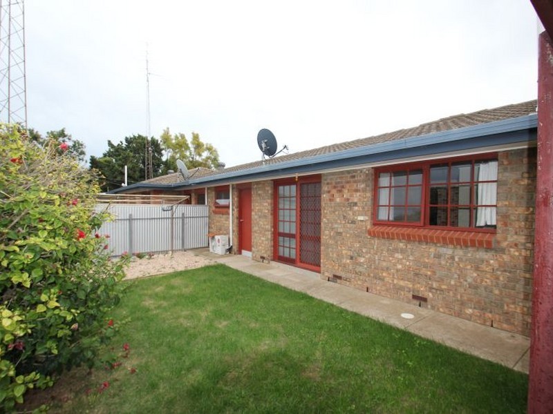 8a Percy Street, Moonta Bay SA 5558