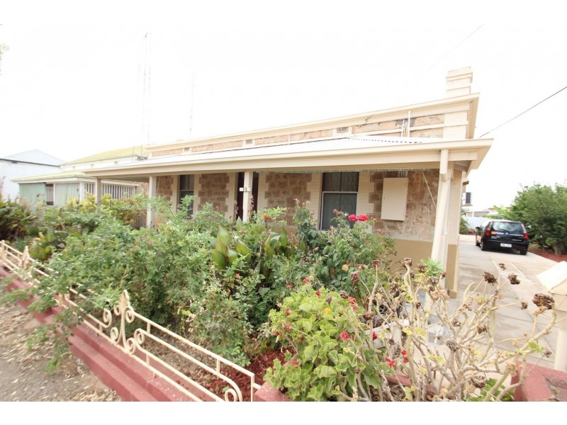 13 Stirling Street, Wallaroo SA 5556