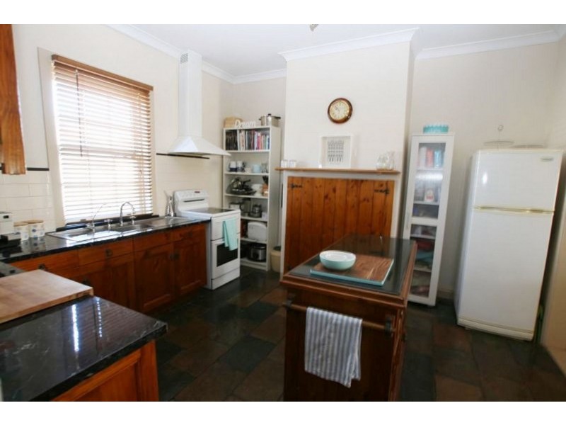 11 West Terrace, Kadina SA 5554