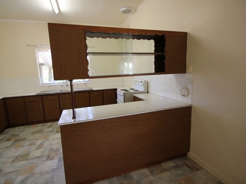 24 Milne Terrace, Moonta SA 5558