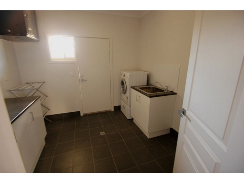 36 Gill Street, Moonta Bay SA 5558