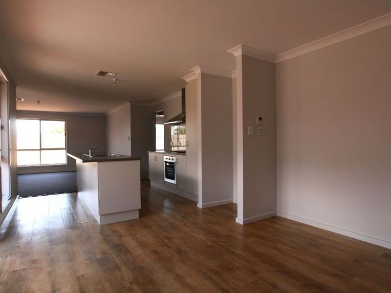 1 Number 2 Lane, Kadina SA 5554