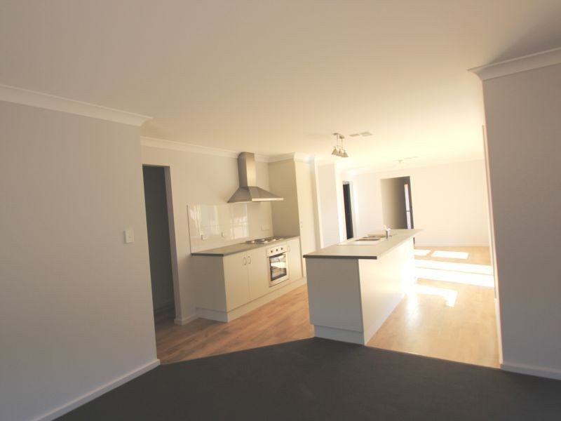 1 Number 2 Lane, Kadina SA 5554