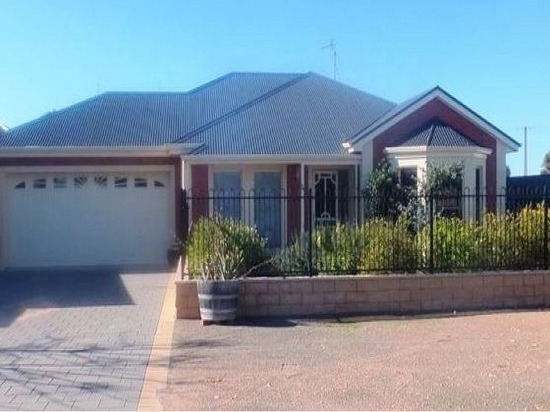 55 Charles Terrace, Wallaroo SA 5556