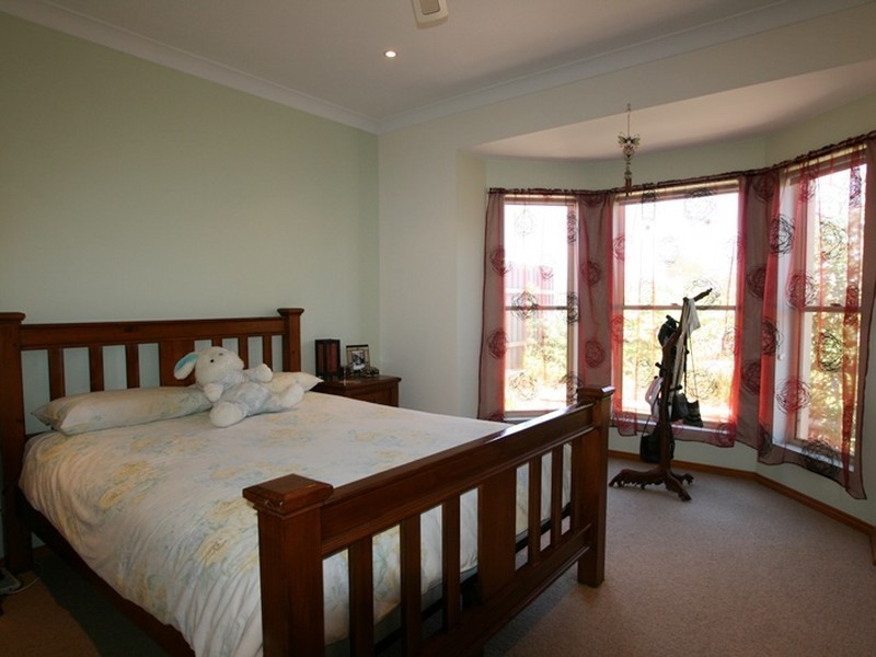 55 Charles Terrace, Wallaroo SA 5556