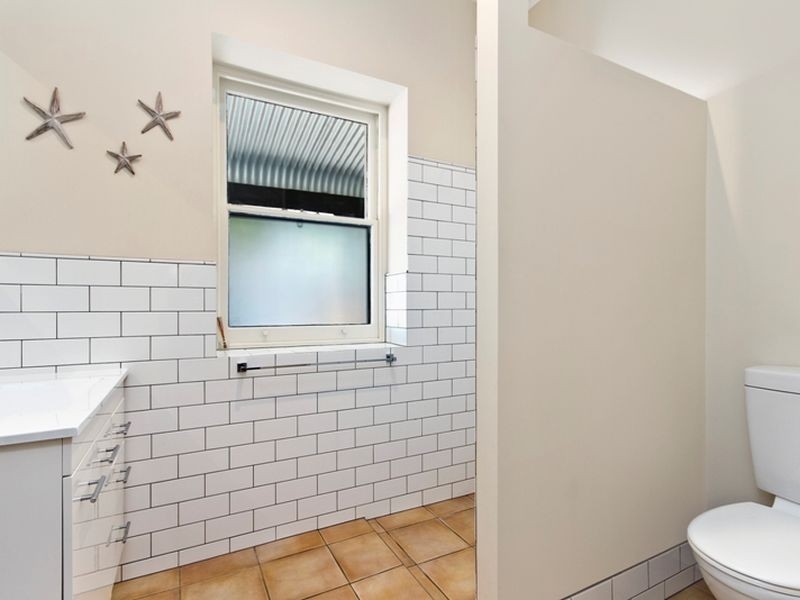 8 Hughes Avenue, Moonta Bay SA 5558