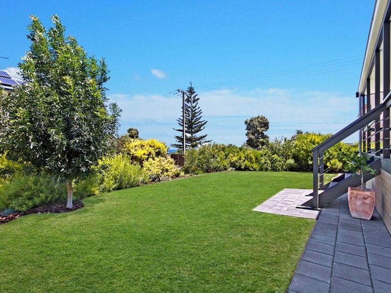 8 Hughes Avenue, Moonta Bay SA 5558