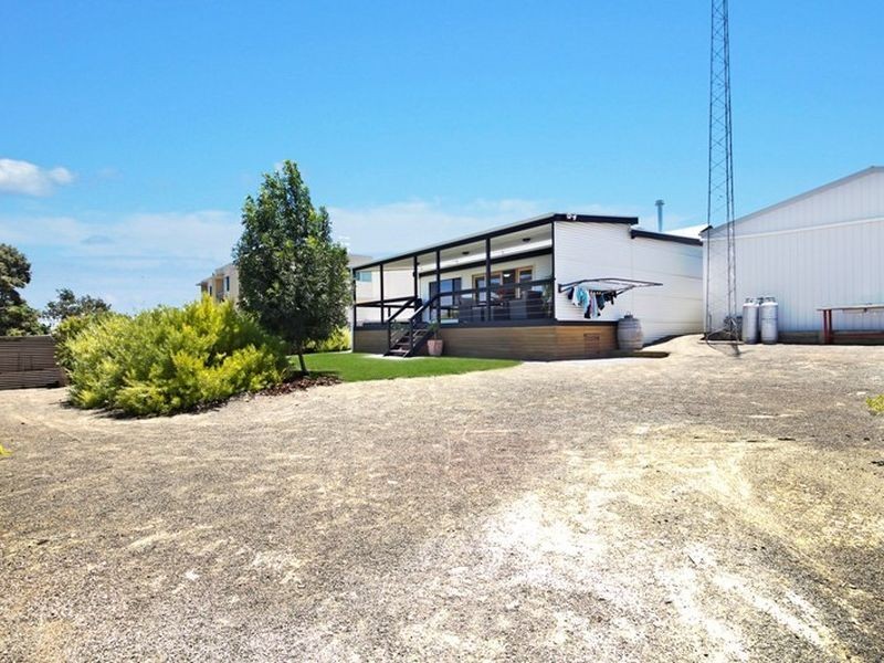 8 Hughes Avenue, Moonta Bay SA 5558