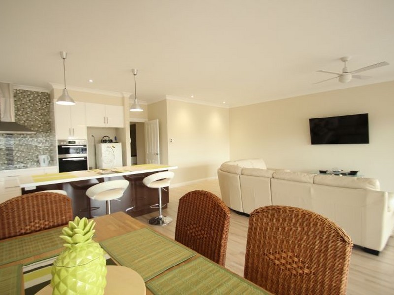 10 Moonta Road, Moonta Bay SA 5558