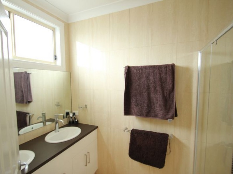 10 Moonta Road, Moonta Bay SA 5558