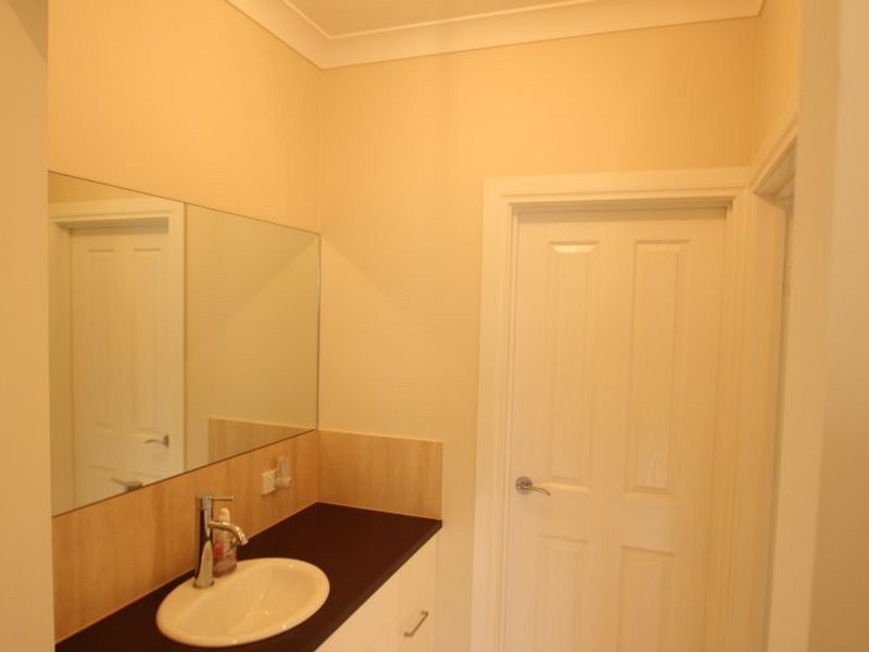 10 Moonta Road, Moonta Bay SA 5558