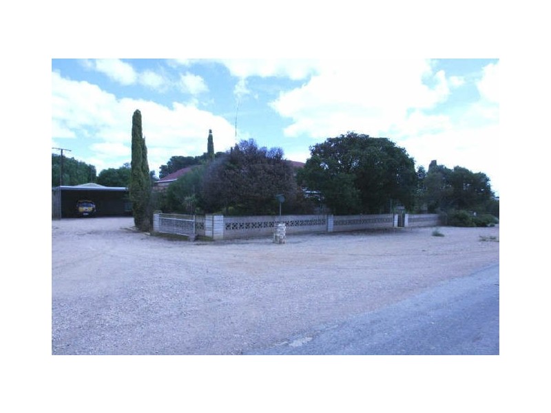 45 George Street, Moonta SA 5558