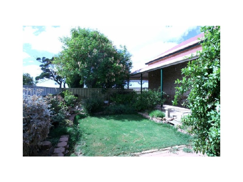 45 George Street, Moonta SA 5558