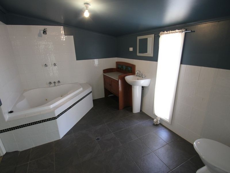 50 Caroline Street, Moonta SA 5558