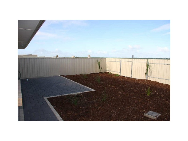 2a Clarke Street, Wallaroo SA 5556