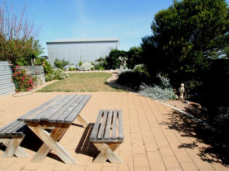 7 Calstock Street, Moonta Bay SA 5558