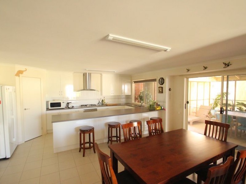 7 Quintrell Street, Moonta Bay SA 5558