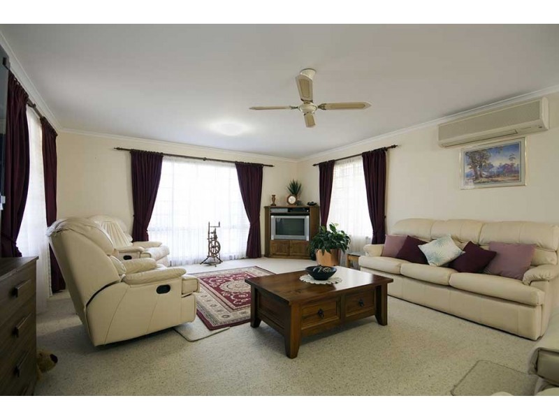 15 Highview Grove, Moonta Bay SA 5558