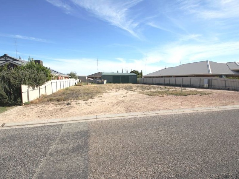 25 Lyndon Avenue, Moonta Bay SA 5558