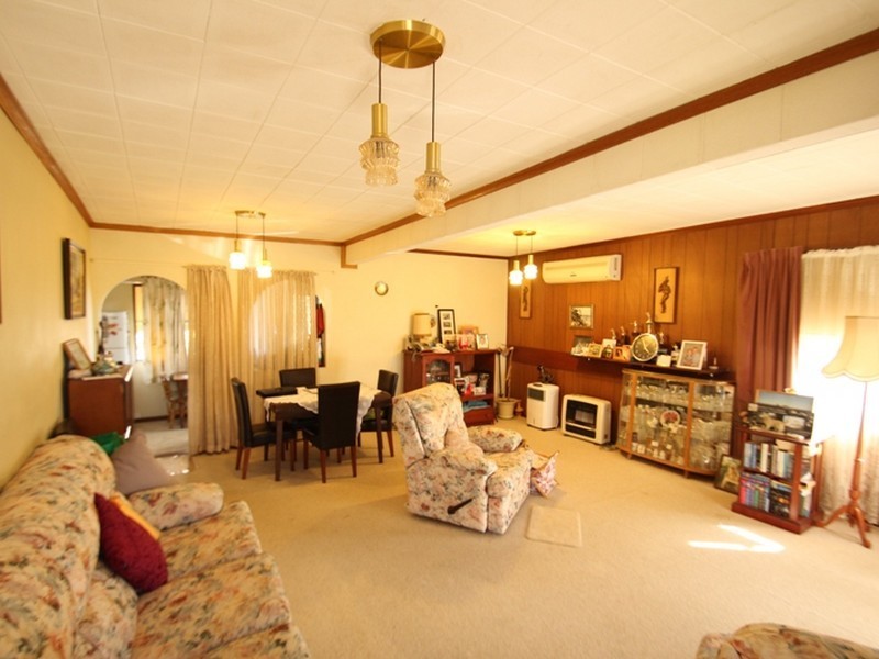 30 Rossiters Road, Moonta Bay SA 5558