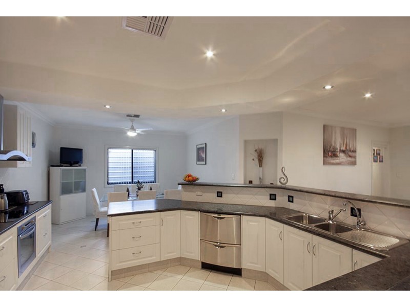 5 Highview Grove, Moonta Bay SA 5558